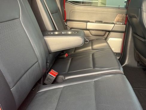 Used 2023 Ford F250 Lariat w/ Chrome Package image 34