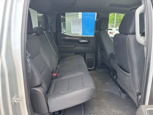 Used 2022 Chevrolet Silverado 1500 LT w/ Z71 Off-Road Package AWD/4WD image 31