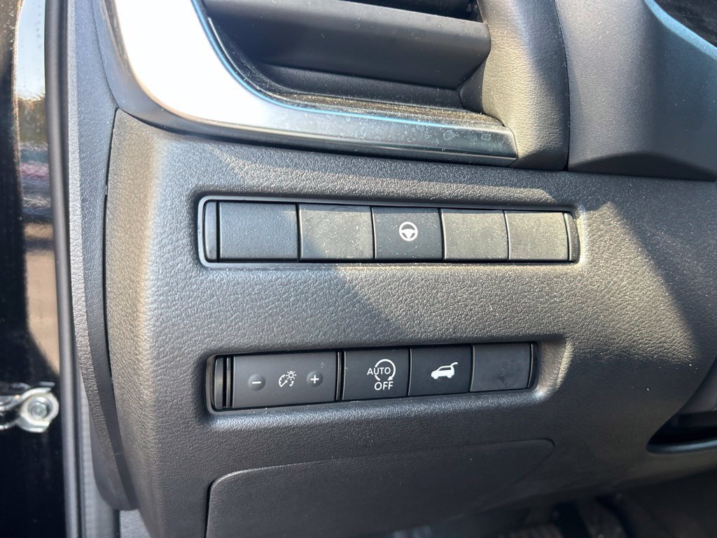 Used 2023 Nissan Rogue SV w/ SV Premium B Package AWD/4WD image 10