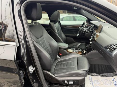 Used 2019 BMW X4 xDrive30i w/ Driving Assistance Package image 24