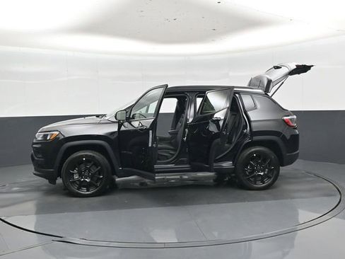 New 2026 Jeep Compass Latitude AWD/4WD image 49