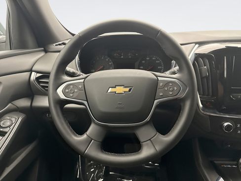 Used 2023 Chevrolet Traverse LT AWD/4WD image 12