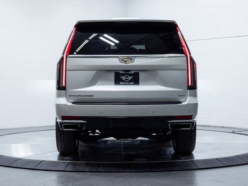 Used 2022 Cadillac Escalade Premium Luxury image 7