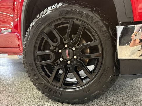 Used 2020 GMC Sierra 1500 Elevation w/ Elevation Value Package AWD/4WD image 8