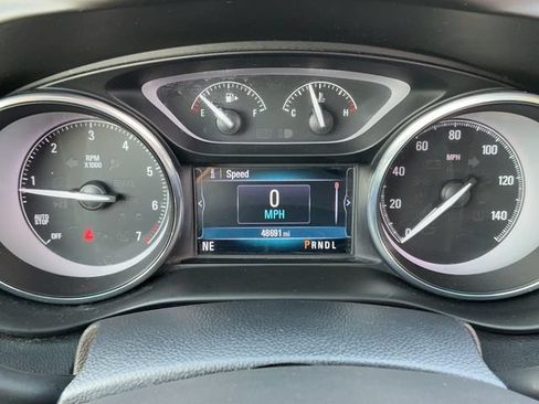 Used 2019 Buick Envision Essence FWD image 29