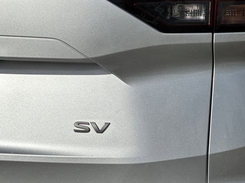 Certified 2024 Nissan Rogue SV image 33