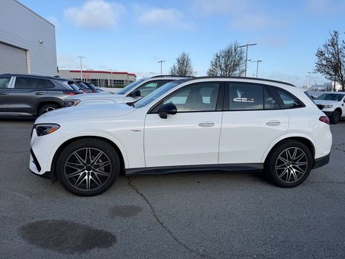 Used 2025 Mercedes-Benz GLC 43 AMG 4MATIC image 2