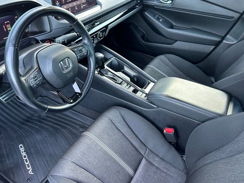 Used 2023 Honda Accord Sport image 9
