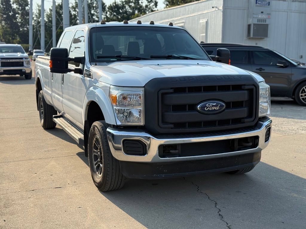 Used 2014 Ford F250 XL w/ Power Equipment Group AWD/4WD image 4