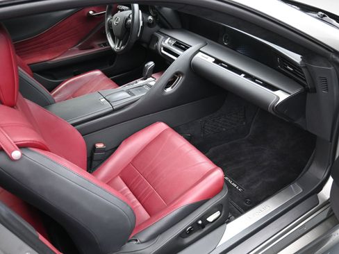 Used 2018 Lexus LC 500 Coupe w/ Touring Package RWD image 10