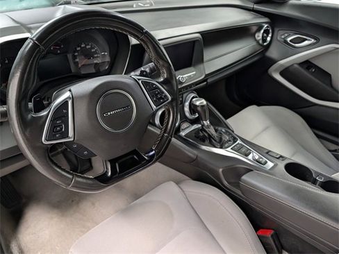 Used 2020 Chevrolet Camaro LT image 14