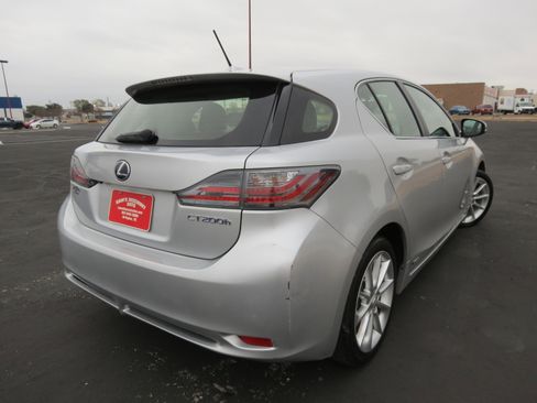 Used 2013 Lexus CT 200h image 8