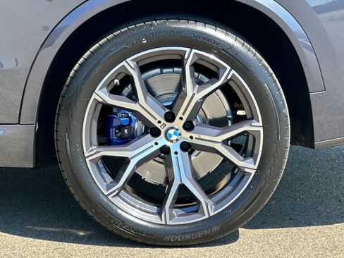 Used 2022 BMW X5 M50i AWD/4WD image 32