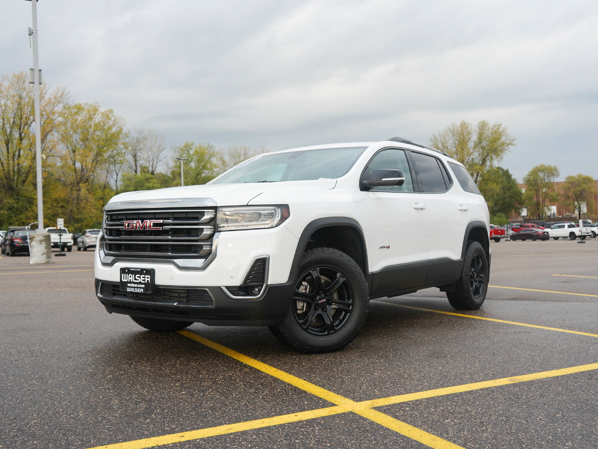 Used 2020 GMC Acadia AT4 w/ Driver Alert Package II AWD/4WD image 3