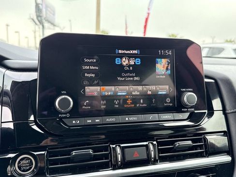 Used 2024 Nissan Pathfinder SV FWD image 23