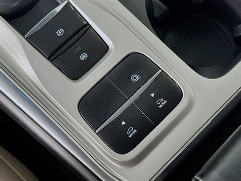 Used 2022 Ford Explorer Limited w/ Equipment Group 301A RWD image 21