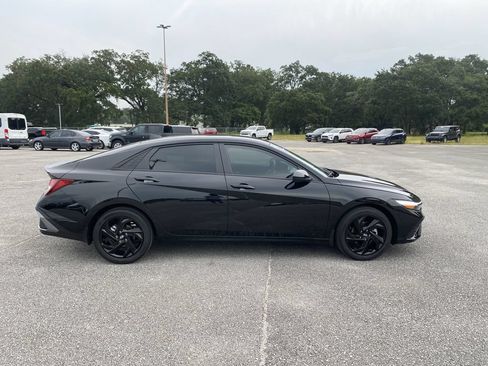 Certified 2026 Hyundai Elantra Sport FWD image 9
