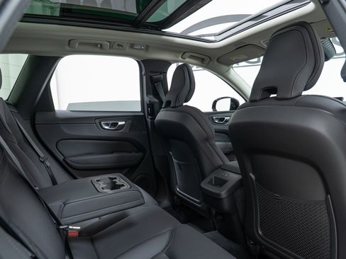 New 2026 Volvo XC60 B5 Plus w/ Climate Package image 23