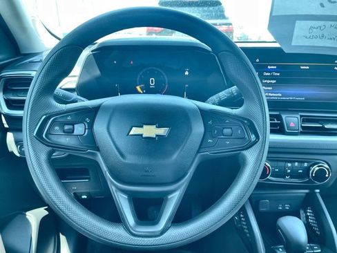Certified 2024 Chevrolet TrailBlazer LS AWD/4WD image 11