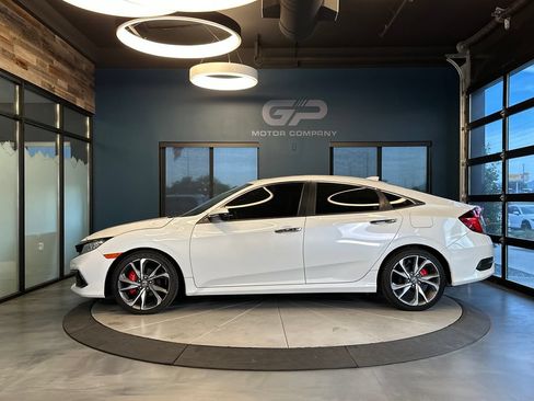 Used 2020 Honda Civic Touring image 6