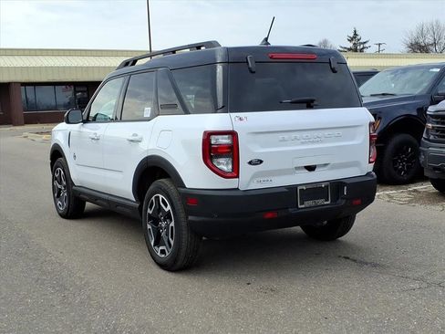 Used 2024 Ford Bronco Sport Outer Banks image 3
