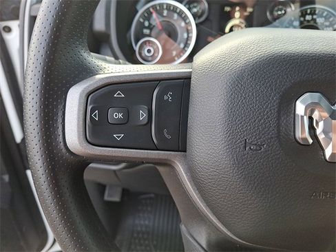 Used 2024 RAM 2500 Tradesman w/ Chrome Appearance Group image 19