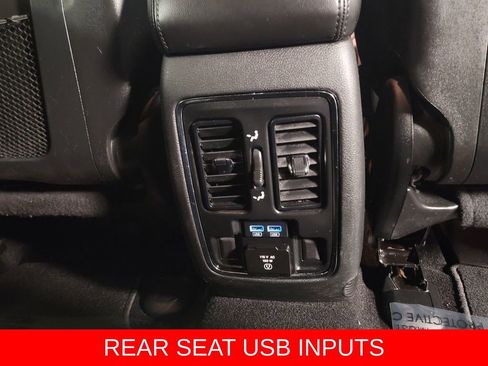 Used 2021 Jeep Grand Cherokee Limited image 9