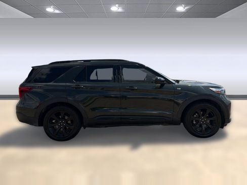 Certified 2023 Ford Explorer ST-Line w/ Class IV Trailer Tow Package RWD image 8