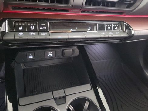 New 2026 Toyota Prius Plug-In Hybrid image 22