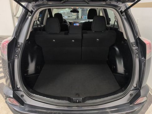 Used 2018 Toyota RAV4 LE image 25