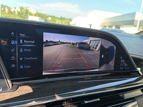 Used 2024 Cadillac Escalade ESV Premium Luxury AWD/4WD image 28