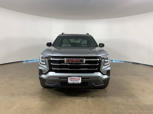 Used 2025 GMC Terrain Elevation w/ Elevation Premium Package image 3