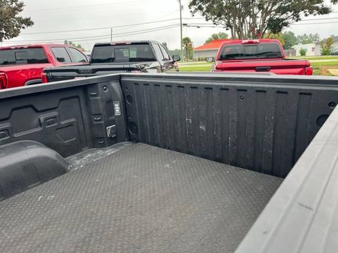 Used 2022 Chevrolet Silverado 1500 LTZ AWD/4WD image 34