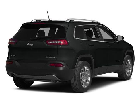 Used 2014 Jeep Cherokee Limited w/ Technology Group AWD/4WD image 2