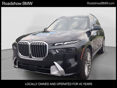 Used 2024 BMW X7 xDrive40i w/ Premium Package AWD/4WD image 1