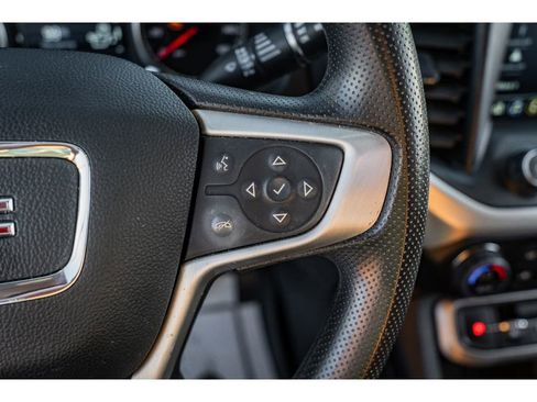 Used 2023 GMC Acadia SLE w/ Driver Convenience Package image 13