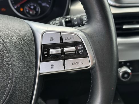 Used 2020 Kia Telluride LX image 17