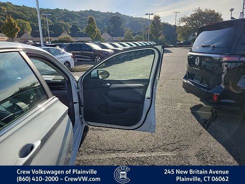 New 2026 Volkswagen Jetta SE image 29