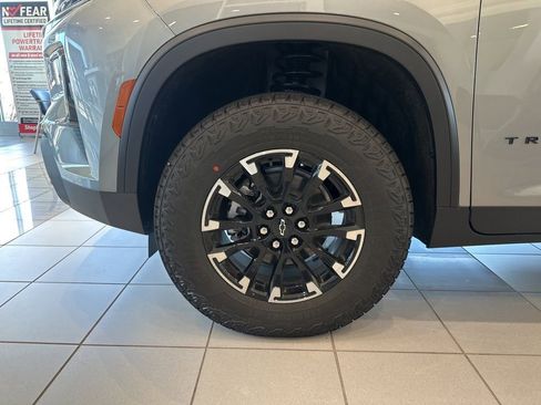 New 2026 Chevrolet Traverse Z71 w/ Driver Confidence Package image 19
