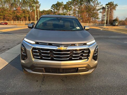 Used 2025 Chevrolet Equinox LT image 7