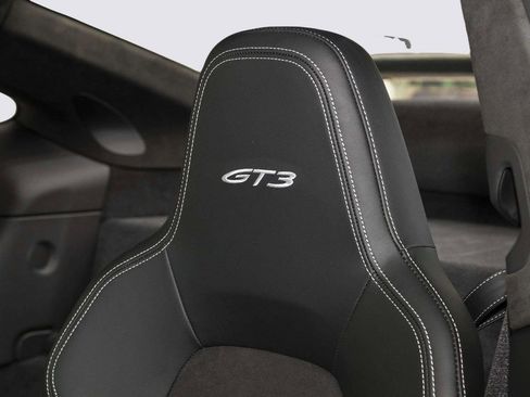 Used 2022 Porsche 911 GT3 RWD image 16