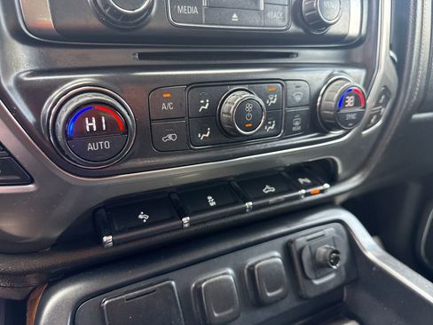 Used 2016 Chevrolet Silverado 1500 LTZ w/ LTZ Plus Package AWD/4WD image 47