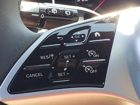 New 2025 Mercedes-Benz GLC 300 GLC 300 image 24