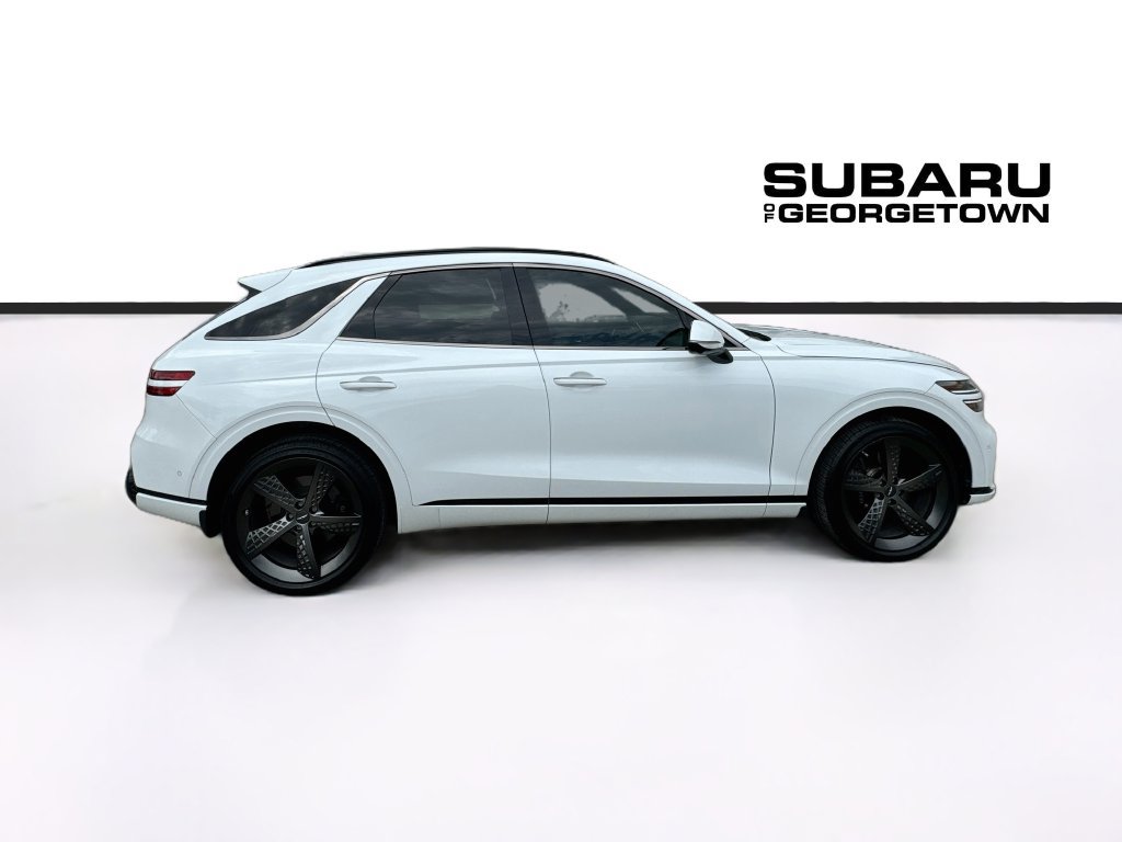 Used 2025 Genesis GV70 3.5T Sport w/ Sport Prestige Package AWD/4WD image 8