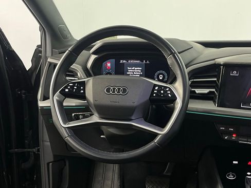 Used 2023 Audi Q4 e-tron Prestige image 30