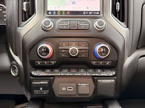 Used 2021 GMC Sierra 1500 Denali w/ Driver Alert Package II AWD/4WD image 21