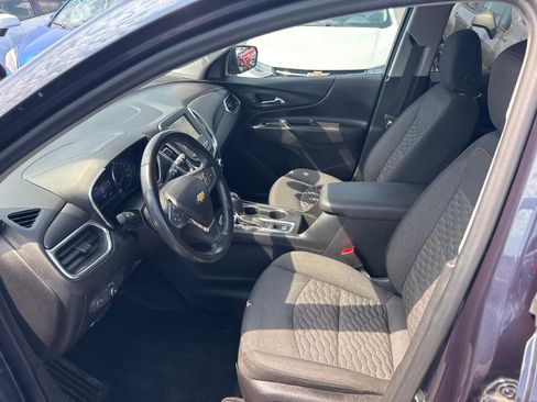 Used 2019 Chevrolet Equinox LT FWD image 11