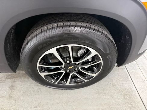 New 2026 Chevrolet TrailBlazer LT w/ Driver Confidence Package FWD image 4