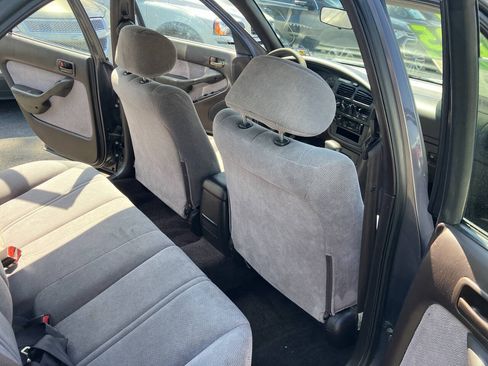 Used 1996 Toyota Camry LE FWD image 26