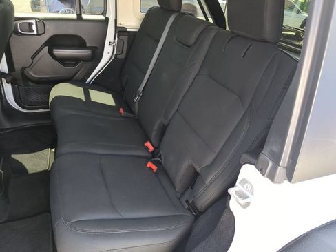 Used 2019 Jeep Wrangler Unlimited Sport S AWD/4WD image 16